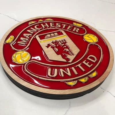 Manchester United Wooden and Resin Crest - Image 3