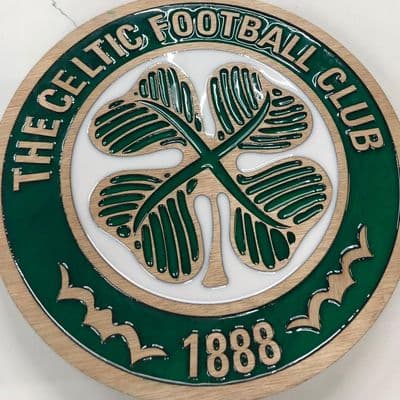 Celtic Glasgow Wooden and Resin Crest - Image 5