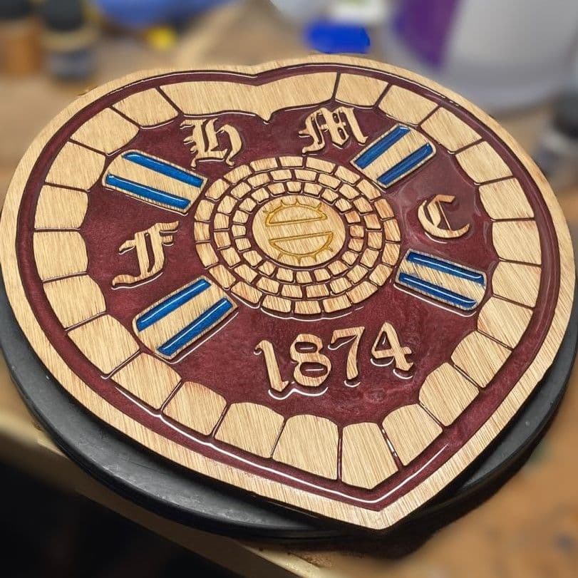 Hearts of Midlothian F.C. Handcrafted Wooden & Resin Crest - Image 1
