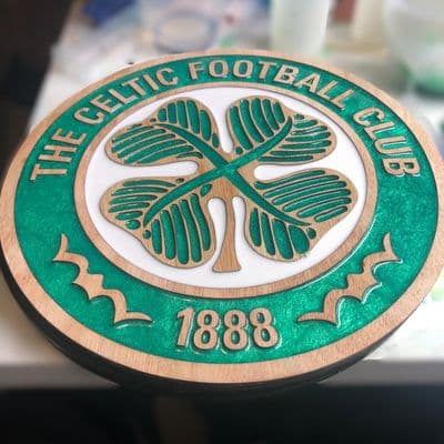 Celtic Glasgow Wooden and Resin Crest - Image 3