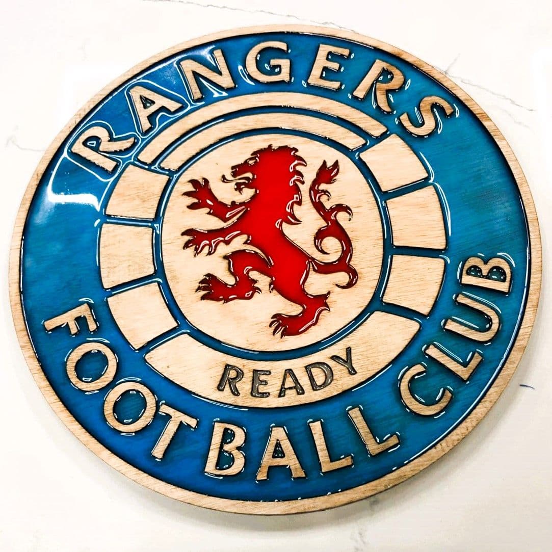 Glasgow Rangers Wooden and Resin Crest - Image 1