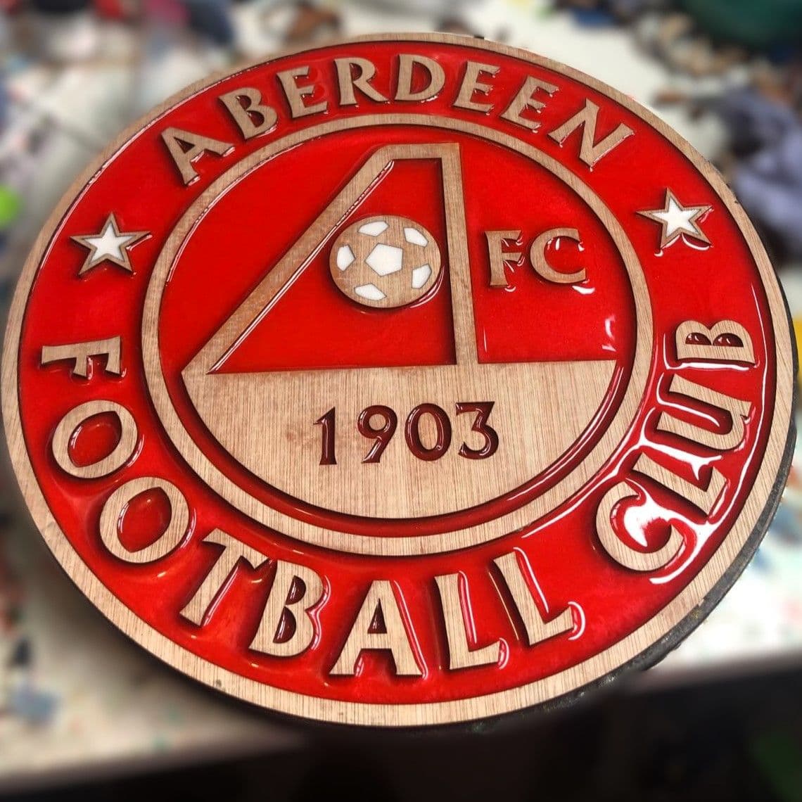 Aberdeen F.C. Handcrafted Wooden and Resin Crest - Image 1