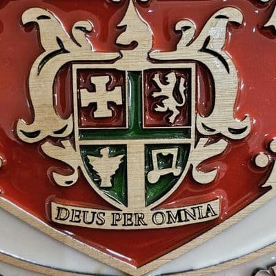 Historic Arsenal F.C. Handcrafted Wooden and Resin Crest - Image 6