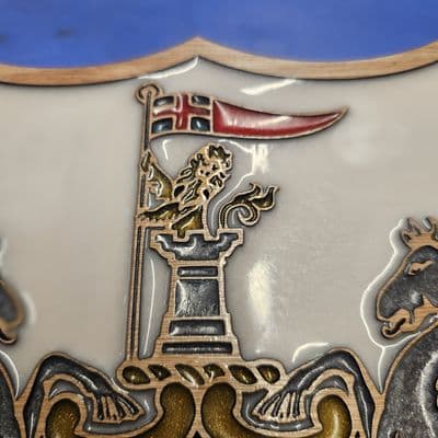 Newcastle United F.C. Handcrafted Wooden and Resin Crest - Image 6